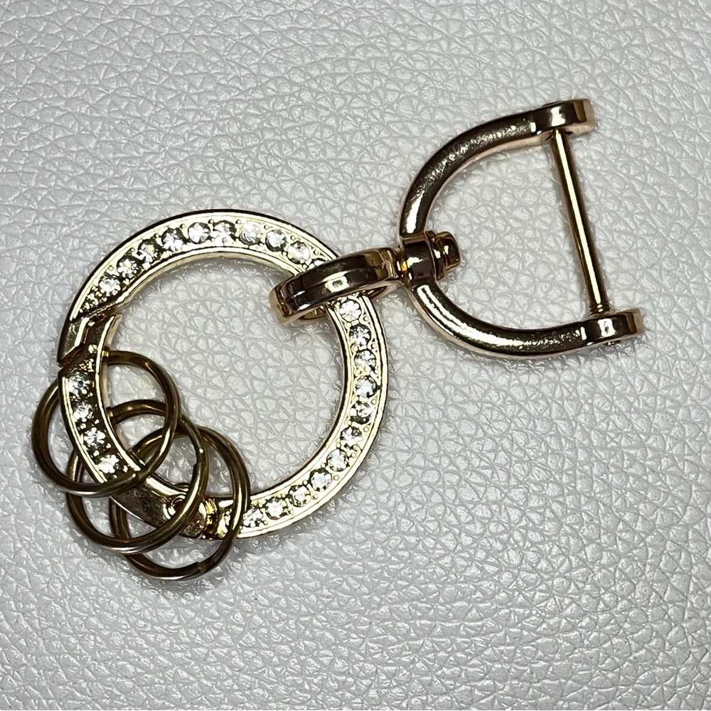 Heart Bracelet Keychain - Picture 5 of 14